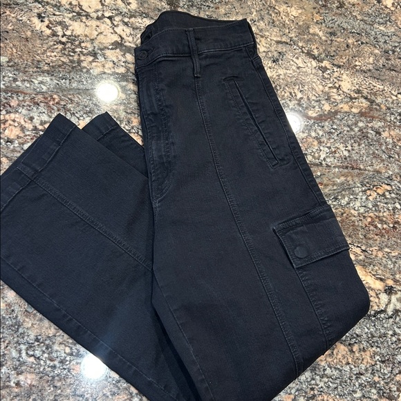 MOTHER Jeans The Rambler Cargo Ankle Wash: Not Guilty size: 32 - Picture 7 of 13